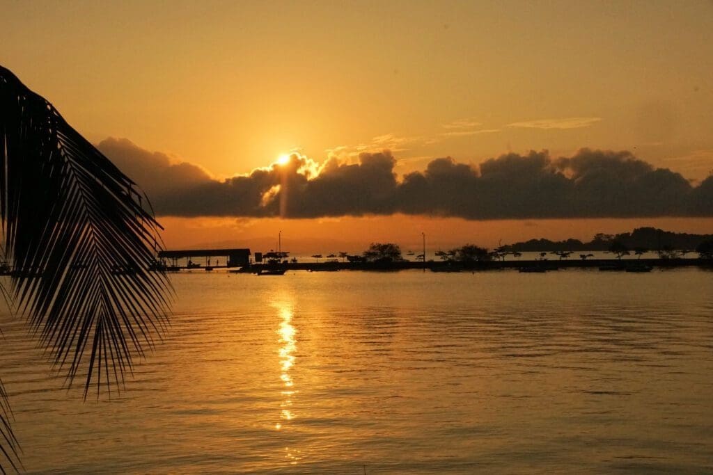 sunrise puerto jimenez osa peninsula costa rica