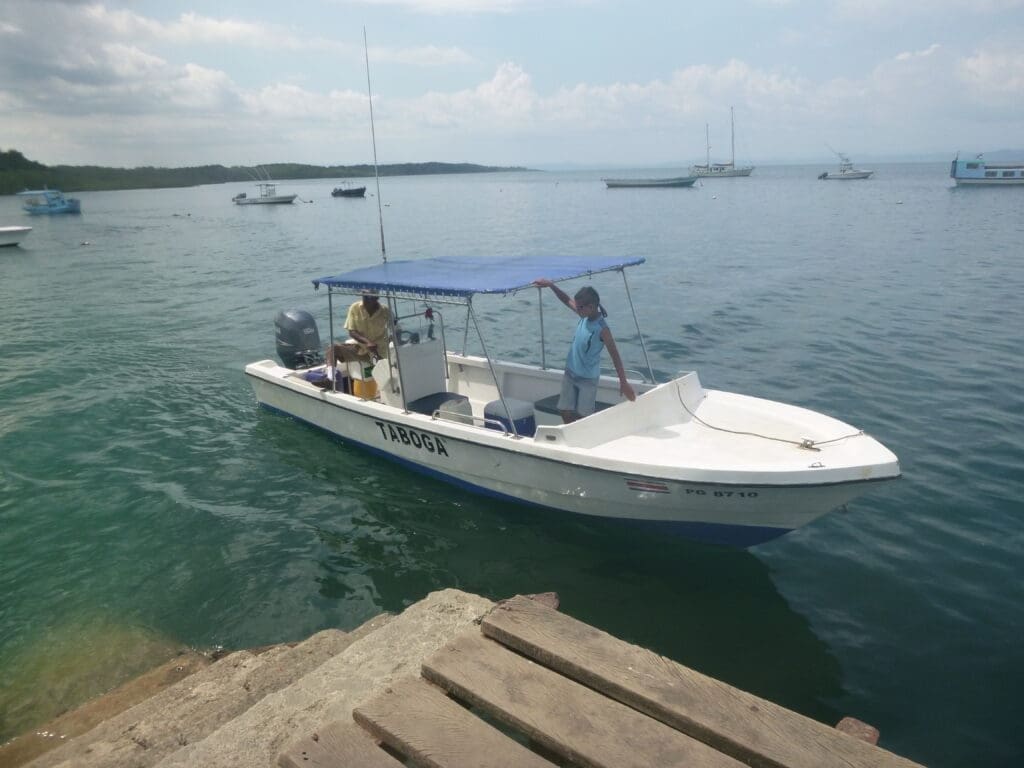 Captain Taboga . Osa peninsula Costa Rica