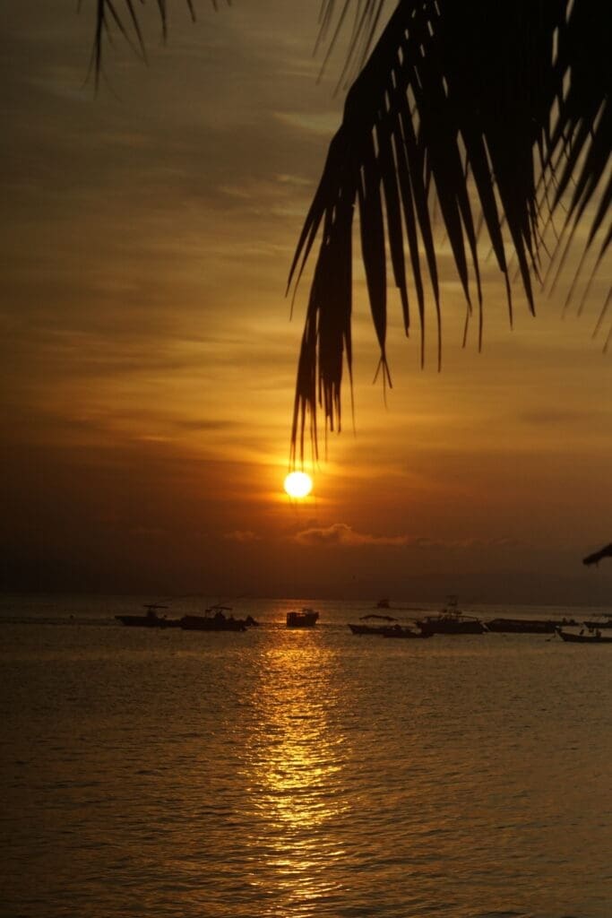 Sunrise .Puerto Jimenez. Costa Rica