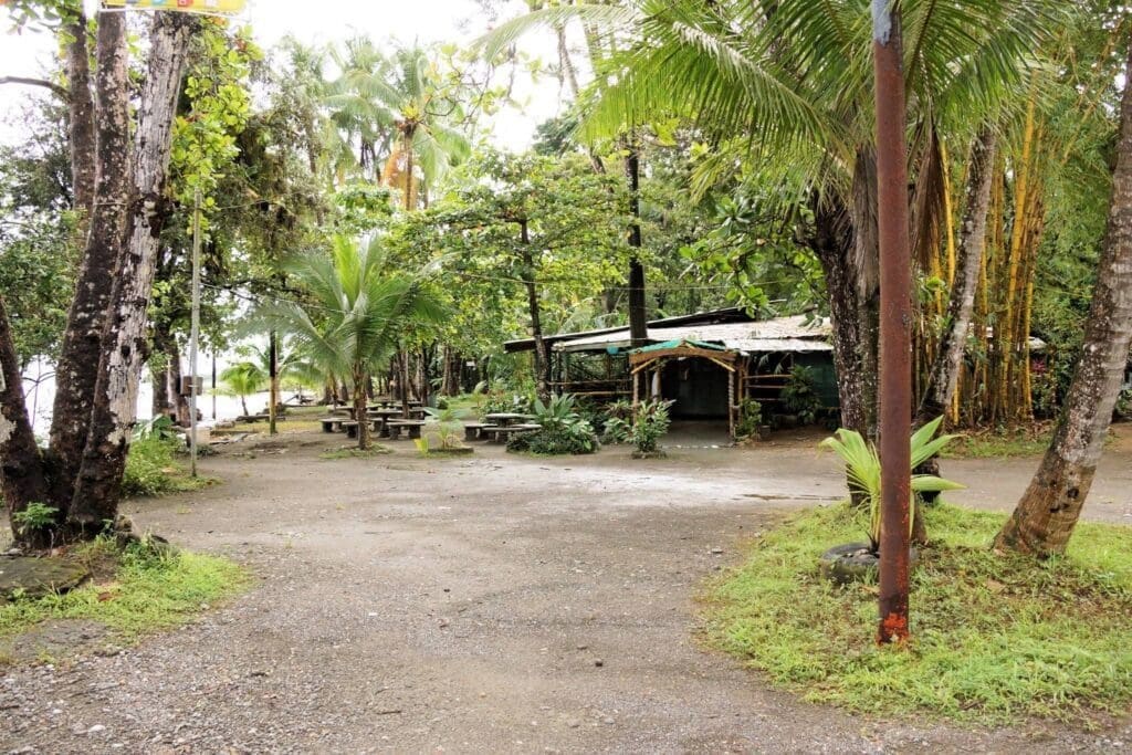 delfines restaurant. puerto jimenez. osa peninsula