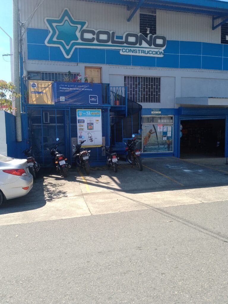 Colono hard ware store . puerto jimenez osa peninsula 