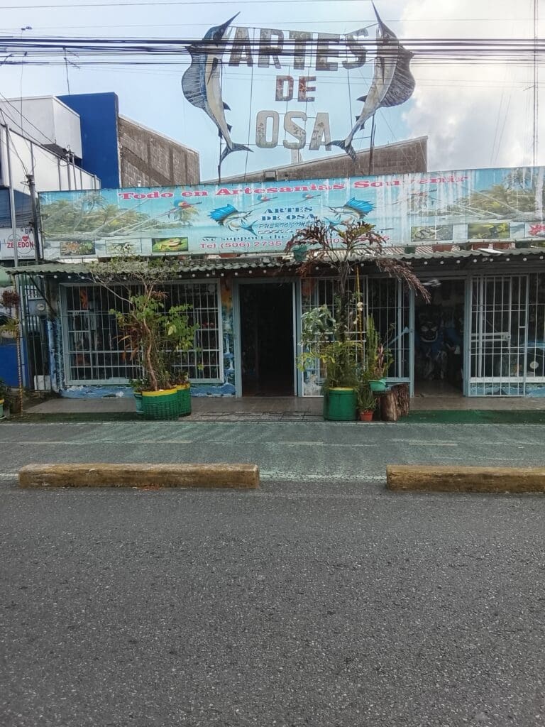 Artes de Osa .puerto Jimenez osa peninsula